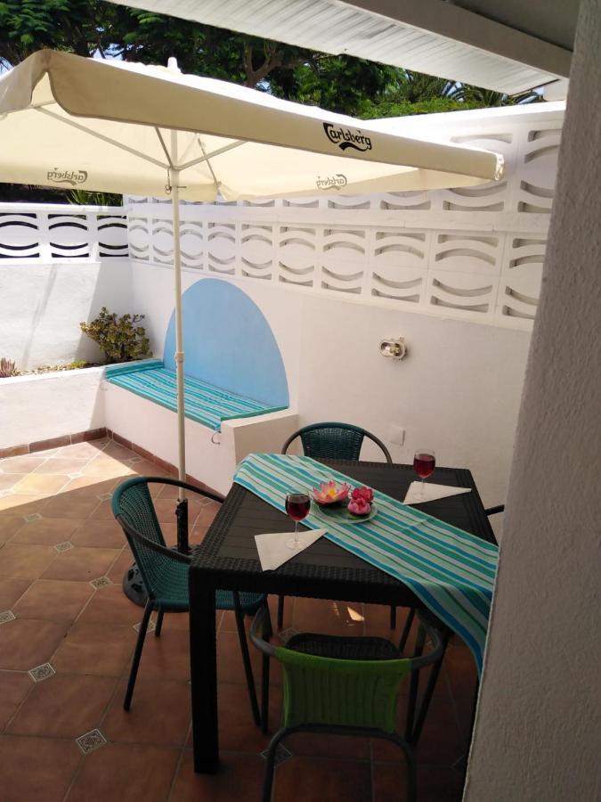House Lilu - Luminoso Monolocale Apartment Arona  Bagian luar foto